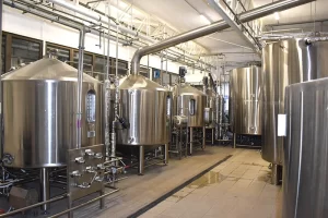 Die wichtigsten Vorteile von Brauereianlagen für Mikrobrauereien Key Advantages of Microbrewery Brewing Systems